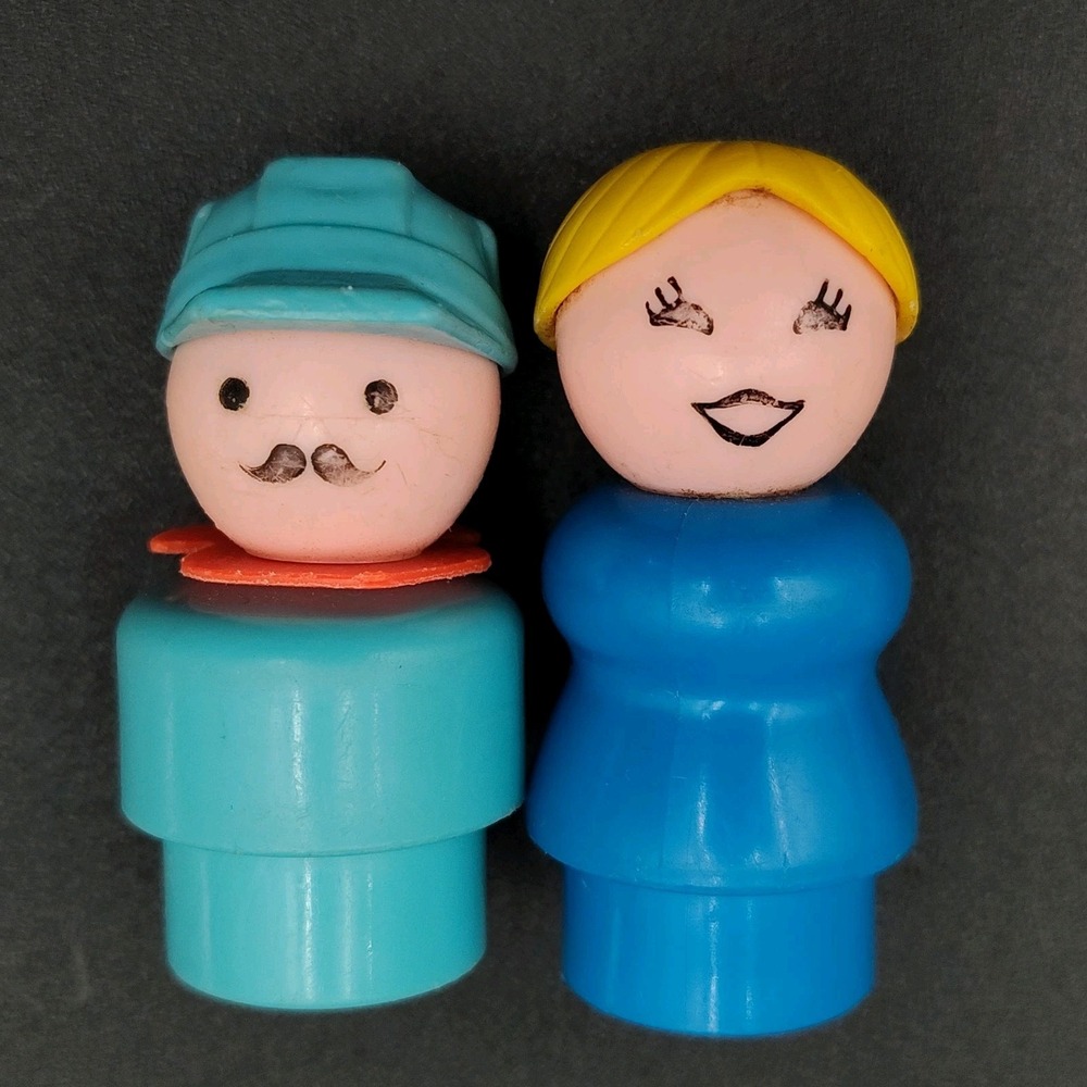 Set-4 Fisher Price Little People VTG Train Conductor Mom Boy Dog Collectabl📸👀 - Picture 2 of 16